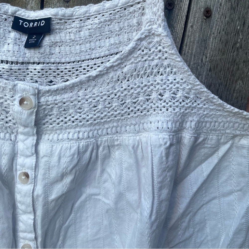 Torrid Embroidered Button Front Tank Sz. 2X - Picture 7 of 16